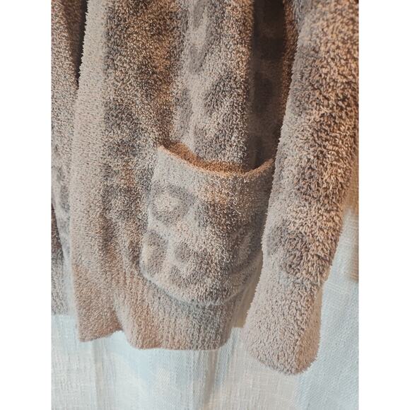 Barefoot Dreams CozyChic Leopard Cardigan Sweater Linen Warm Gray Sz Medium - Picture 5 of 6